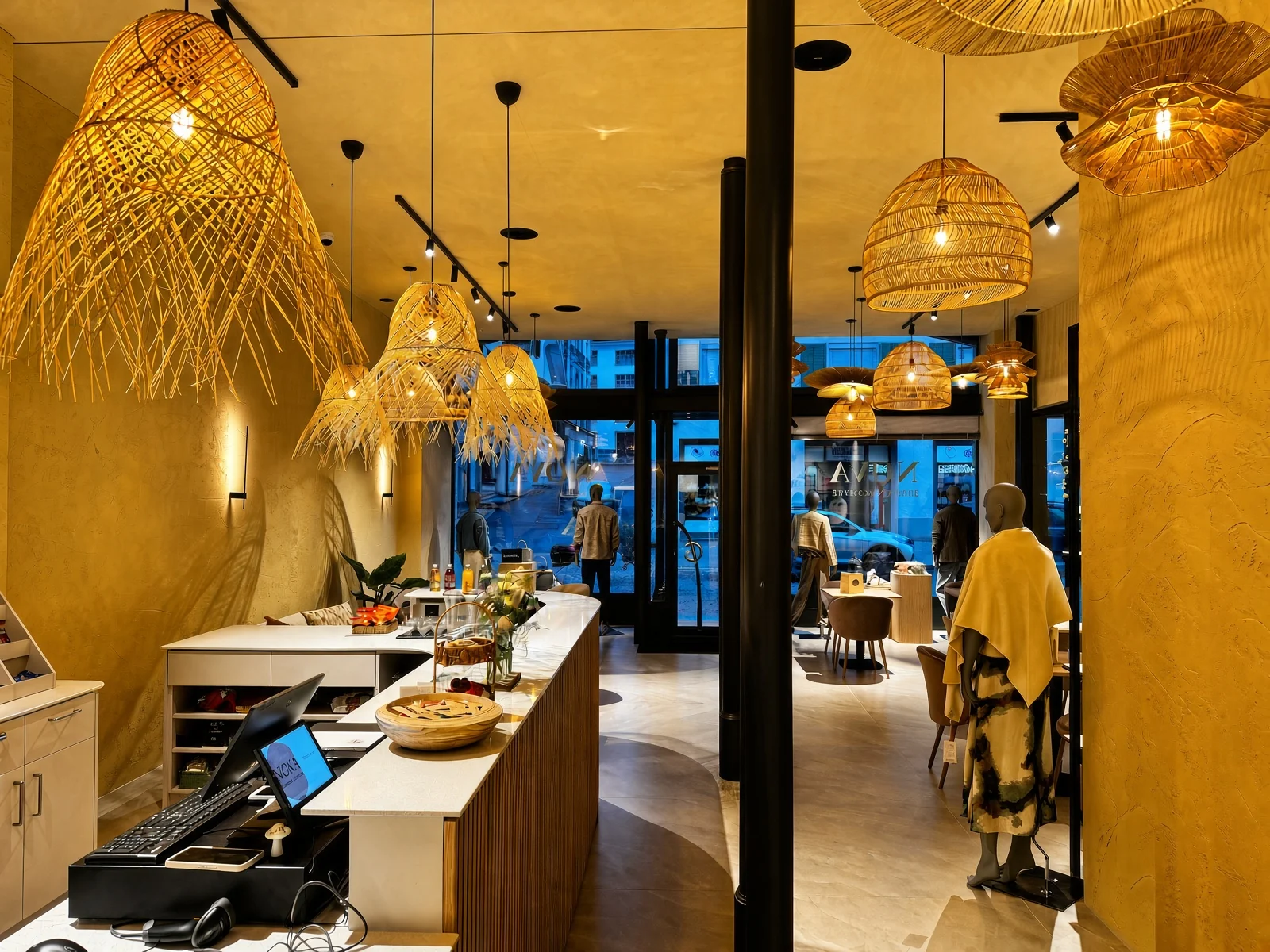 NOVA Fashion & Coffee · Bar